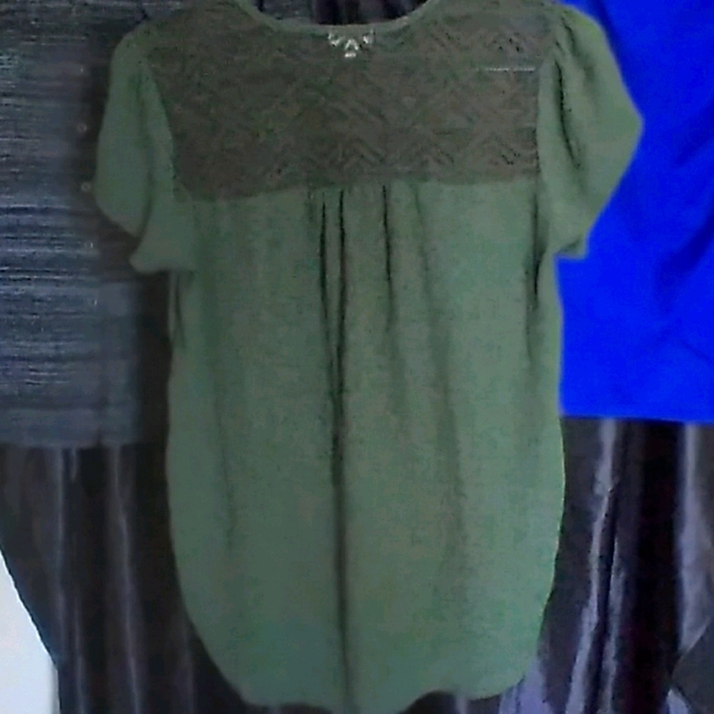 Lily white shirt